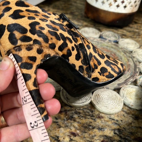 Calvin Klein booties size 6🖤🧡🖤 - Picture 11 of 11